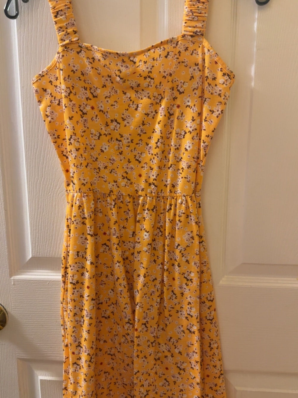 Yellow Floral Sundress for Kids - Sleeveless Casual Dress from amazon like new
